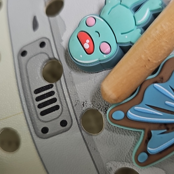 Crocs Star Wars Grogu Classic Clog, Mens Size 7 Womens Size 9, Almost New - Picture 3 of 13